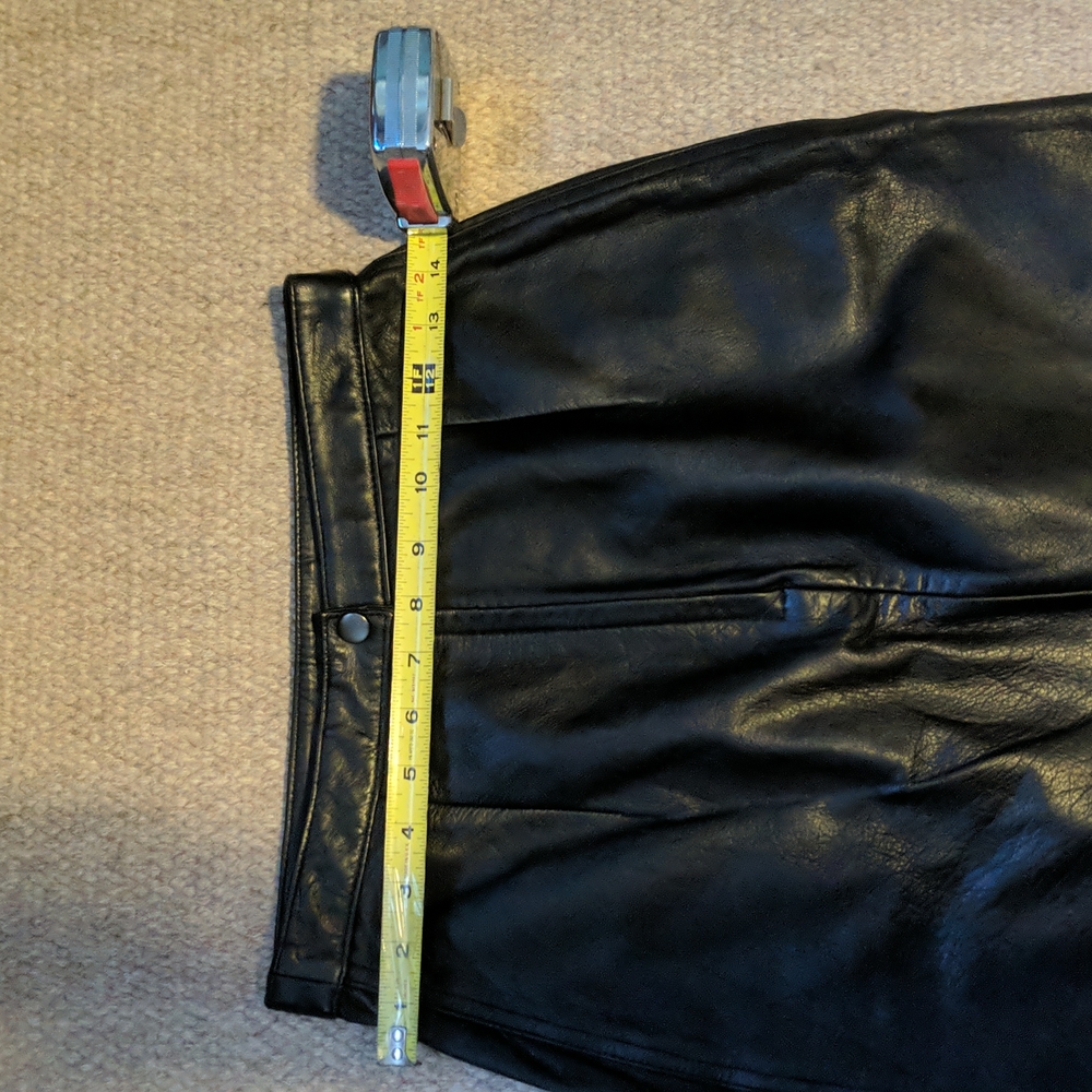 Vintage Sarah Taylor 80s Genuine Leather Skirt View 4